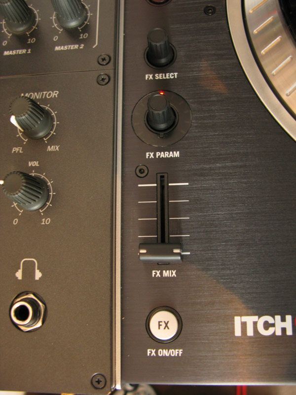 Numark V7 review - FX Numark V7 review - FX