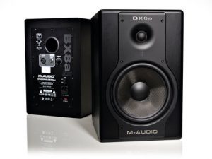 M-Audio BX8a Deluxe M-Audio BX8a Deluxe