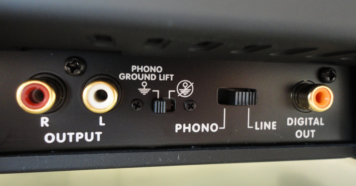 Connections on the Stanton STR8.150 Connections on the Stanton STR8.150