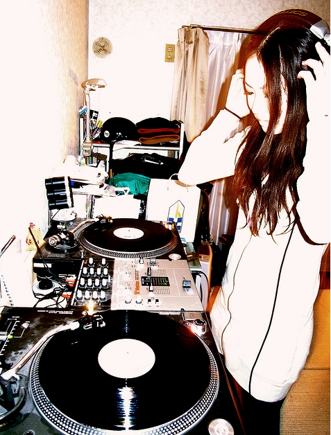 Vinyl DJing Vinyl DJing