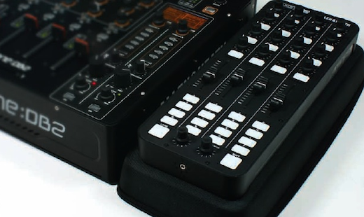 The Xone:K2 alongside the Xone:DB2 mixer The Xone:K2 alongside the Xone:DB2 mixer