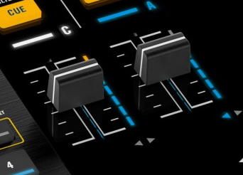 Traktor Kontrol S4 VUs Traktor Kontrol S4 VUs