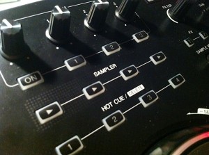 Pioneer DDJ-ERGO-V sample and cue buttons