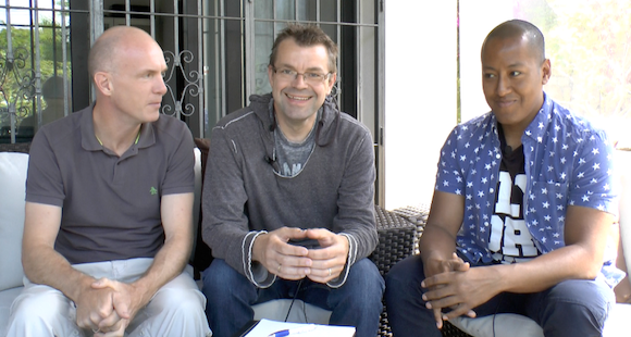 Steve Canueto, Phil Morse and DJ Angelo take some time out from filming for the next edition of the Scratching For Controller DJs course, to bring you this week's Friday Roundup.